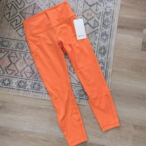 NWT Wunder Under HR 25”
